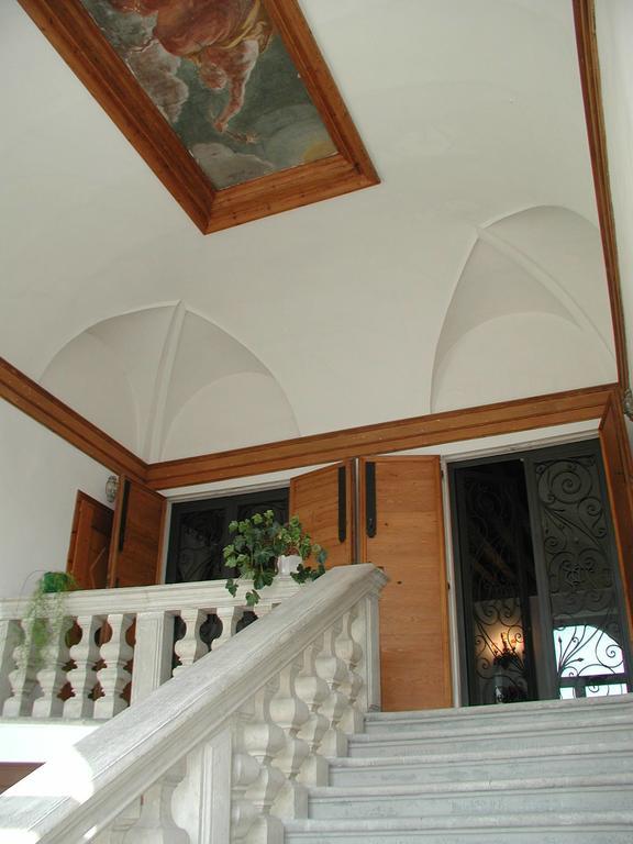 At A Palazzo Venetië