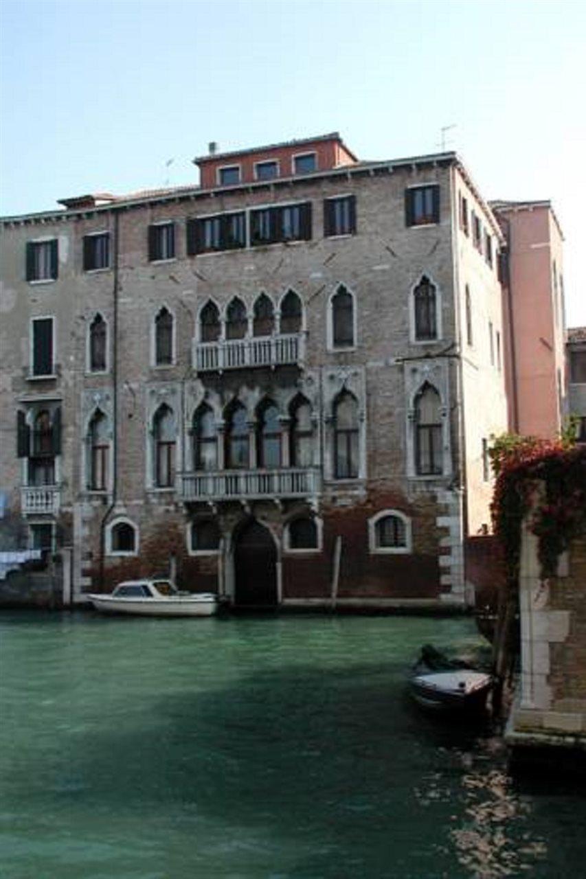 At A Palazzo Bed and breakfast Venecia