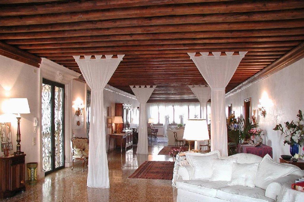 Bed and breakfast At A Palazzo