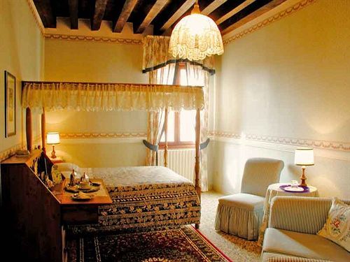 Bed and breakfast At A Palazzo 3*